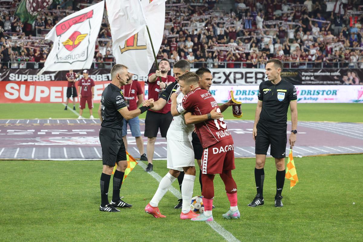 Imagini de meci de la Rapid - CFR Cluj