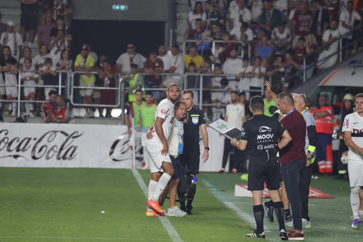 Imagini de meci de la Rapid - CFR Cluj