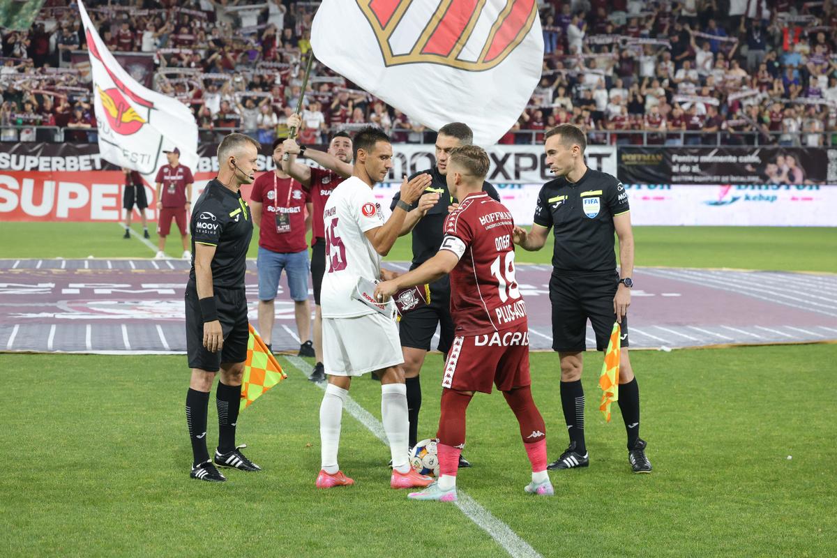 Imagini de meci de la Rapid - CFR Cluj