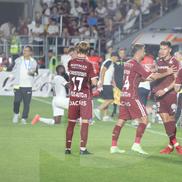 Tobias Christensen și Alex Dobre au intrat în conflict în meciul dintre Rapid și CFR Cluj. Foto: Ionuț Iordache GSP