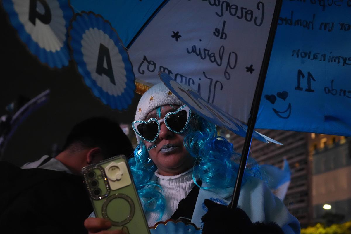 Cadre superbe: argentinienii au sărbătorit în strada, după eșecul cu Spania!