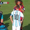 Messi și Cucurella, foto: twitter