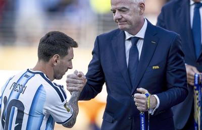 Ce a avut FIFA de împărțit cu Messi?!