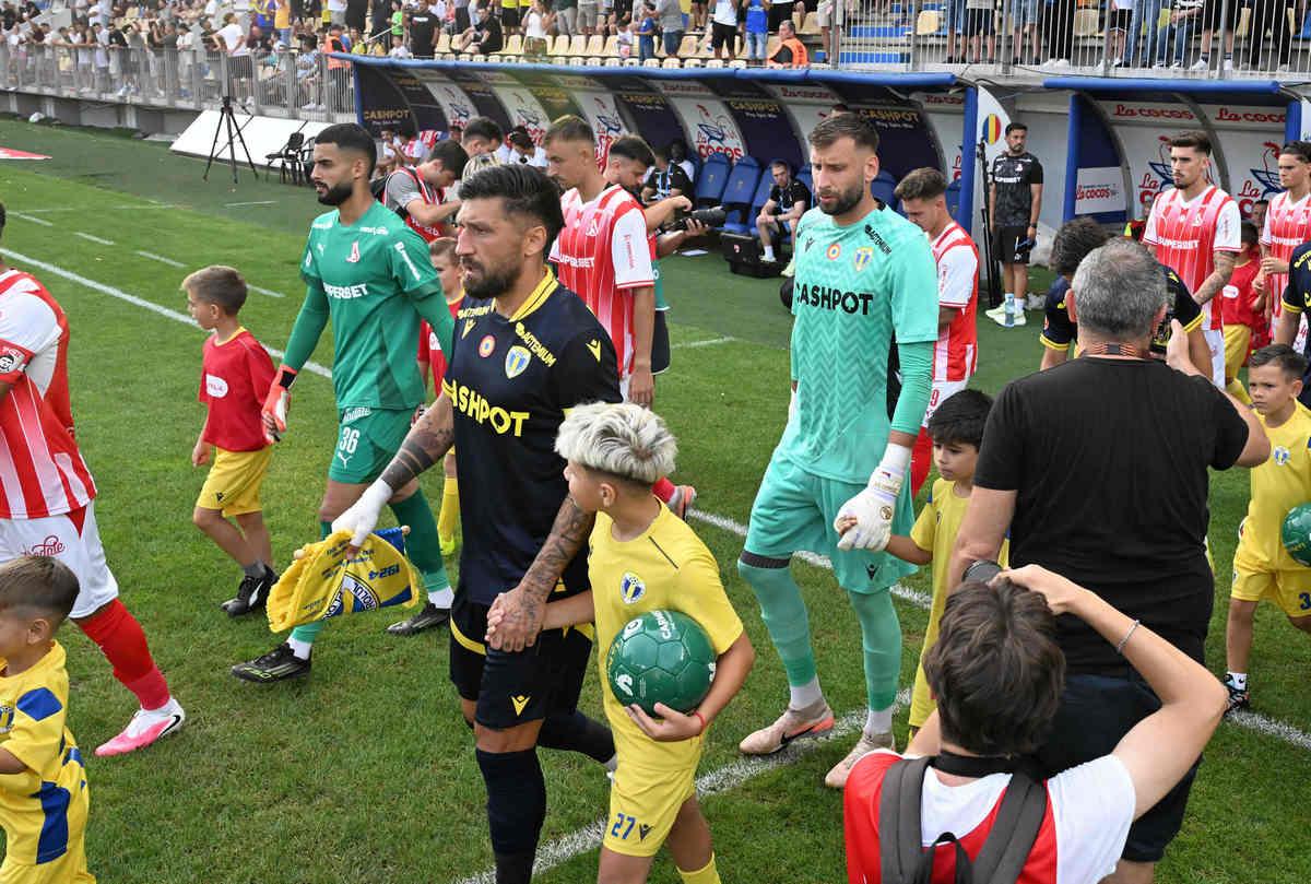 Paul Papp, mesaj dur după victoria cu Dinamo: „Petrolul merită ceva mai bun! Ne chinuim de trei-patru ani”