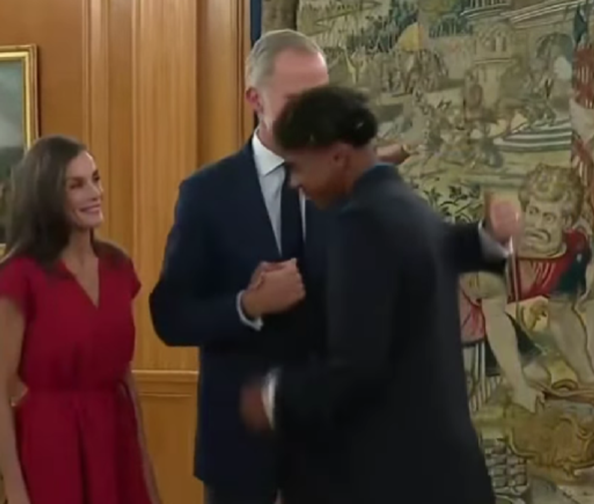 Gest INCREDIBIL: Lamine Yamal a lăsat protocolul deoparte » Cum l-a salutat pe Regele Felipe la Palatul Zarzuela