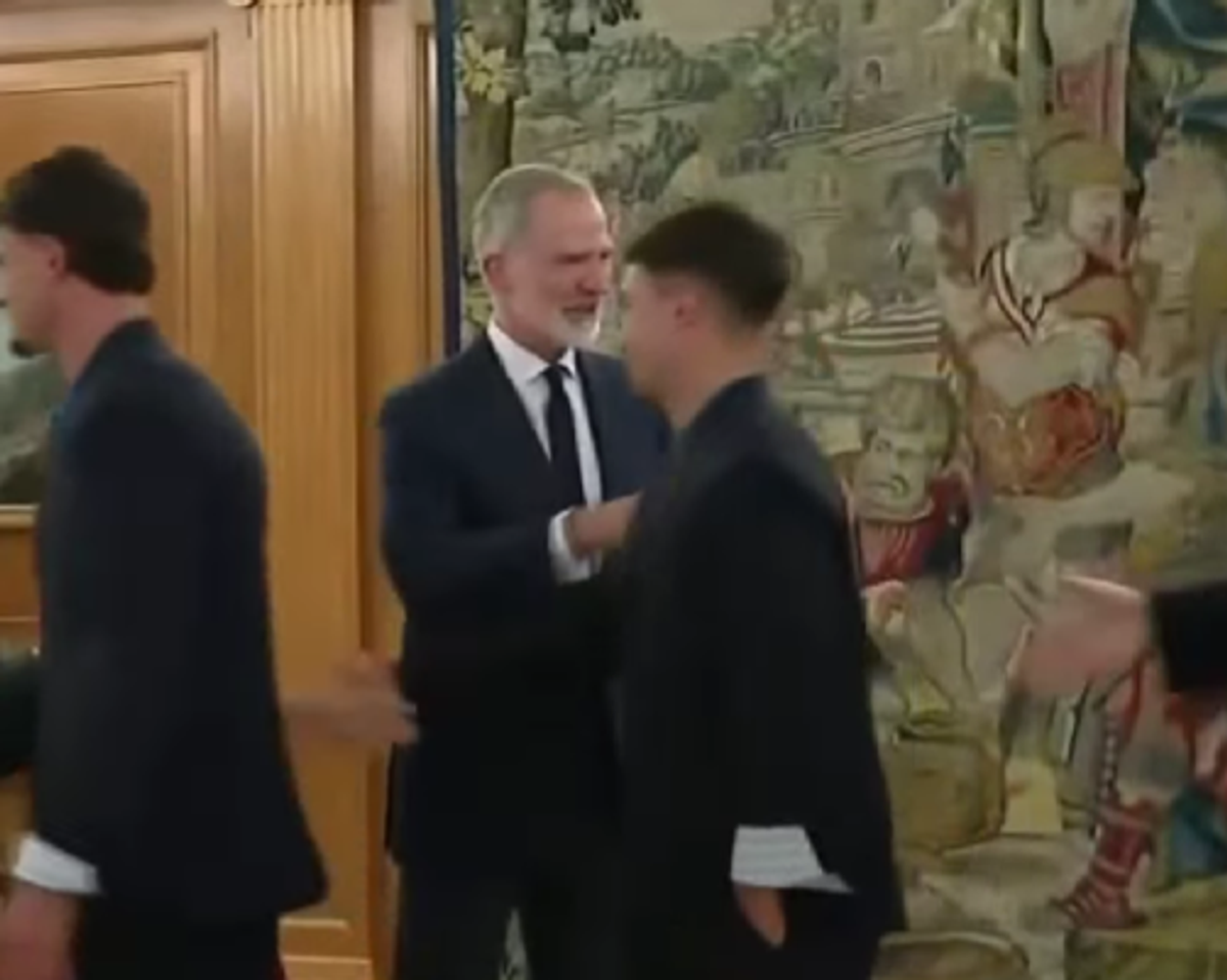 Gest INCREDIBIL: Lamine Yamal a lăsat protocolul deoparte » Cum l-a salutat pe Regele Felipe la Palatul Zarzuela