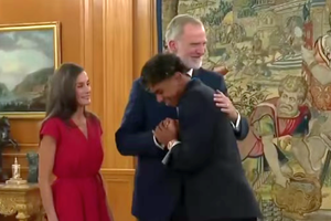 Lamine Yamal a lăsat protocolul deoparte » Cum l-a salutat pe Regele Felipe la Palatul Zarzuela