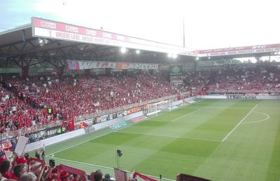 UNION BERLIN // VIDEO+FOTO Gest impresionant în Bundesliga » Cine sunt cei 455 de oameni adăugați la numărul de spectatori