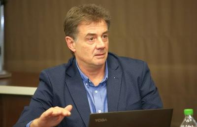 Răzvan Burleanu a decis în cazul lui Kyros Vassaras: „Nici nu știam că îi expiră contractul” + Dezvăluire-surpriză în privința Ligii 2: „Peste Liga 1! Așteptăm cifrele”