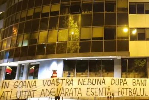 PCH a protestat înainte de Farul - Dinamo. Sursă foto: Facebook PCH