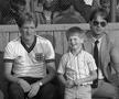 Edi Iordănescu, alături de tatăl său și de Boloni, la un meci în anii '80