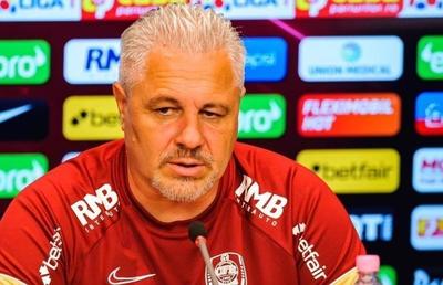 Șumudică, nervos la conferința de presă: „Dacă îmi mai puneți astfel de întrebări, o să mă ridic și părăsesc sala”