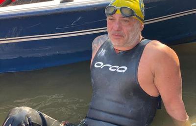 Jurnal de maraton » Poveștile uimitoare ale românului care a înotat 30 de ore fără oprire pe Dunăre: „Pe final am avut halucinații, vedeam tot felul de simboluri!”