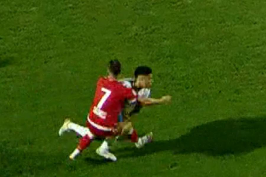 Gafă majoră de arbitraj! Faza care putea schimba soarta meciului Farul - Dinamo