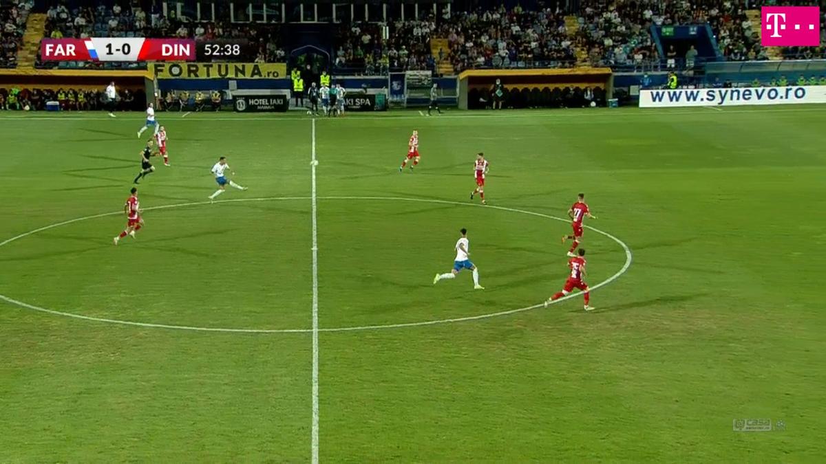 Vedeta lui Dinamo, luată în colimator de Ilie Dumitrescu: „Nu a reacționat corect”