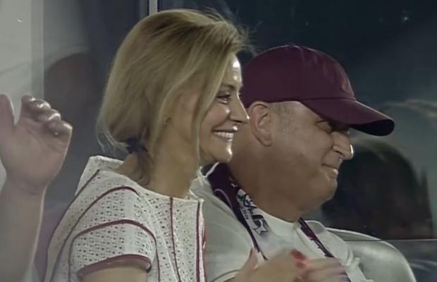Blonda misterioasă din tribuna Rapidului: cine a atras toate privirile în Giulești