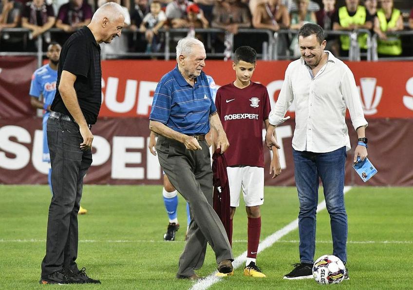 Ion Motroc a dat lovitura de start a meciului Rapid - UTA