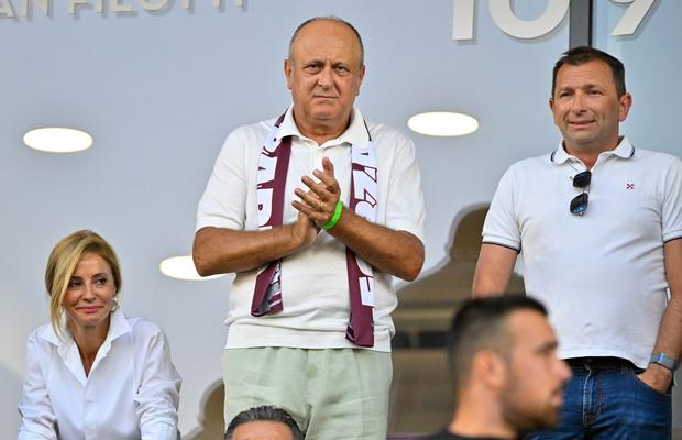 Apariție neașteptată la Rapid - Farul » A stat alături de Dan Șucu la „oficială”