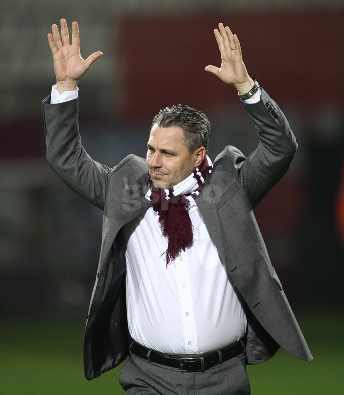 Marius Șumudică readuce „Farmecul vieții” în Giulești » Imagini de colecție cu noul antrenor al Rapidului