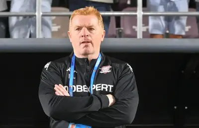 Impresarul lui Neil Lennon, reacție de ultimă oră pentru GSP » Ce spune despre plecarea antrenorului de la Rapid: „Am auzit și noi”