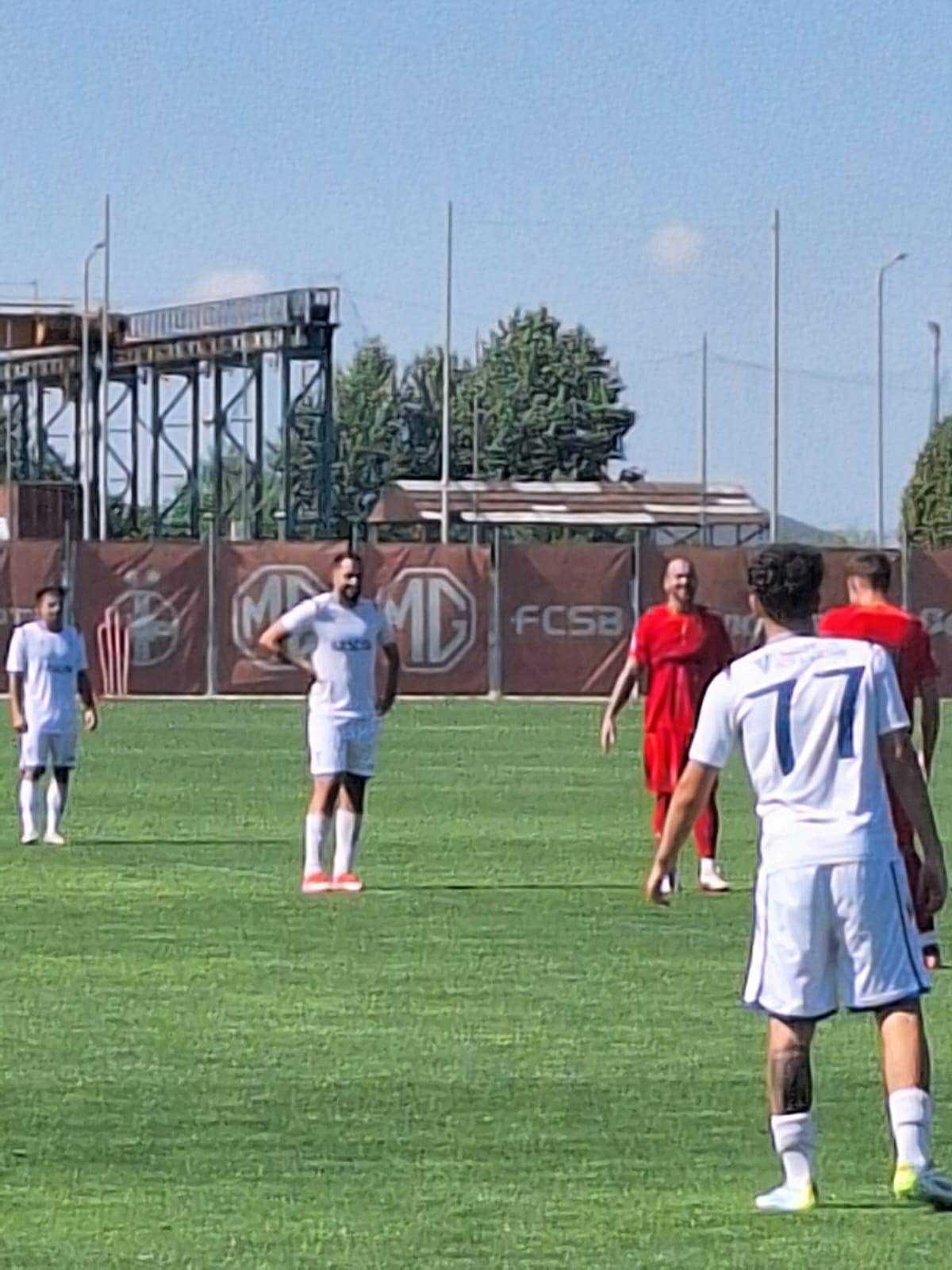 Denis Alibec a jucat miercuri pentru FCSB II într-un amical cu Unirea Bascov
