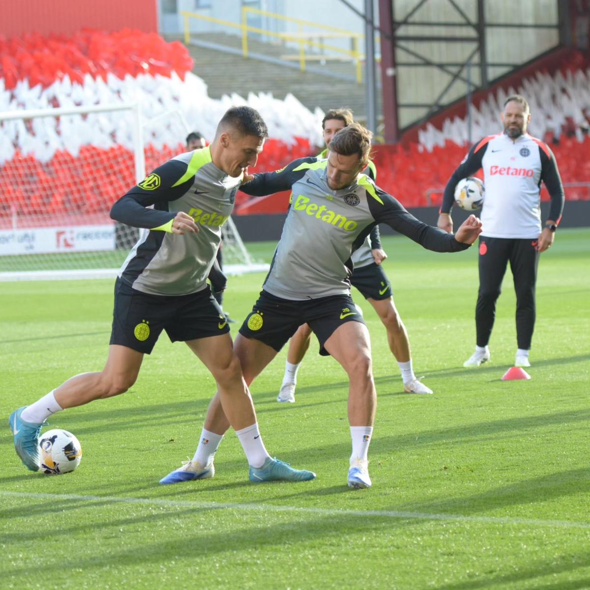 FCSB s-a antrenat pe Pittodrie Stadium, cu scenografia celor de la Aberdeen pregătită