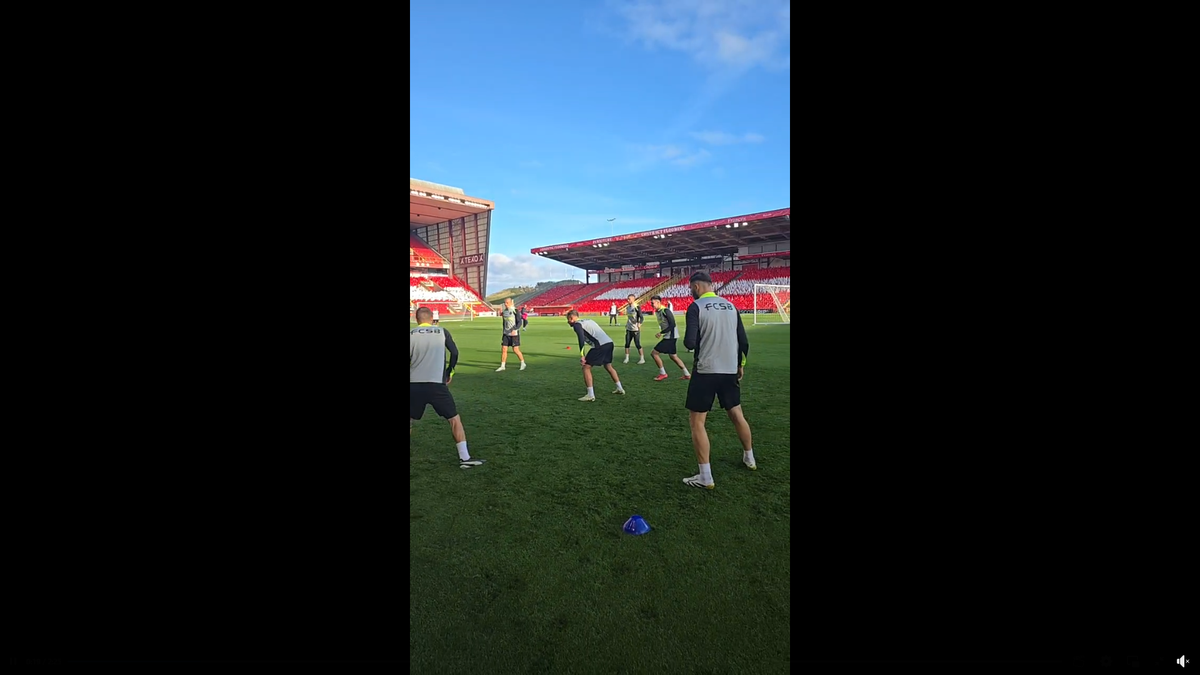 FCSB s-a antrenat pe Pittodrie Stadium, cu scenografia celor de la Aberdeen pregătită