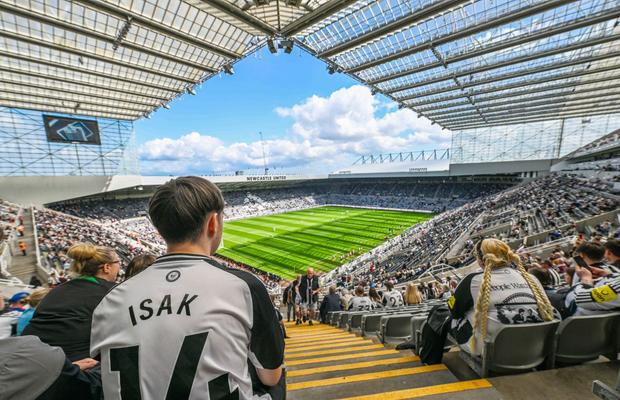 Continuă războiul dintre Newcastle și Isak » Ultimul mesaj trimis atacantului: „Am fost clari”