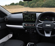 Britanicii au dat verdictul despre noua Dacia Spring: „Surprinzător de competentă” » Ce i-a impresionat și la ce capitol e „groaznică” // foto: autoexpress.co.uk