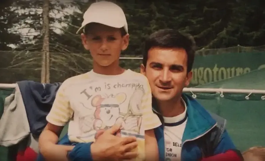 Novak Djokovic, alături de Srdjan, tatăl acestuia „Ajutați-mă, ajutați-mă!” » Novak Djokovic, dezvăluiri cutremurătoare în documentarul lansat astăzi pe Prime Video