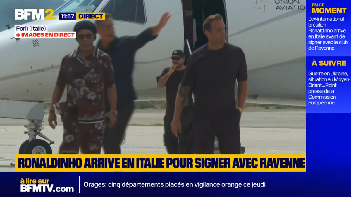Ronaldinho a aterizat și va fi prezentat oficial pe plajă la echipa lui Andrea Mandorlini