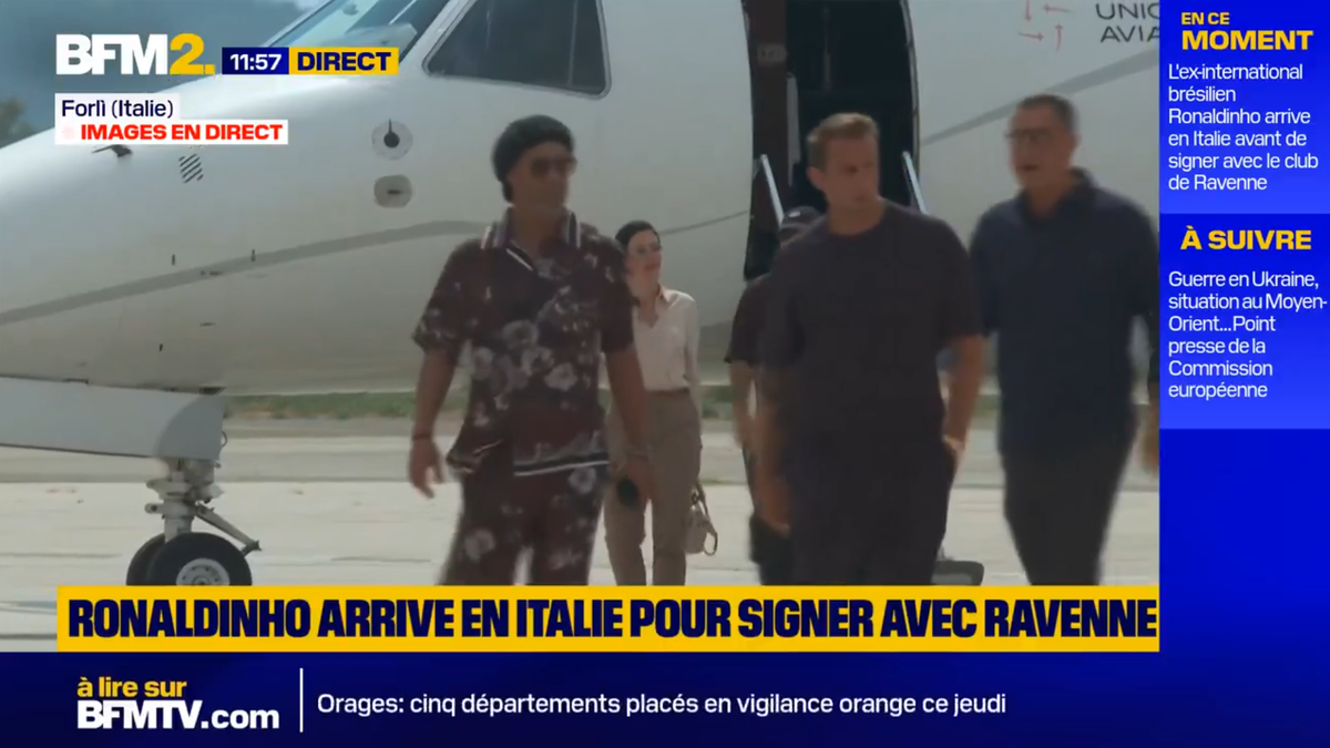 Ronaldinho a aterizat și va fi prezentat oficial pe plajă la echipa lui Andrea Mandorlini
