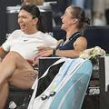 Simona Halep, aici alături de Elina Svitolina la meciul de retragere din tenis / foto: Imago Images