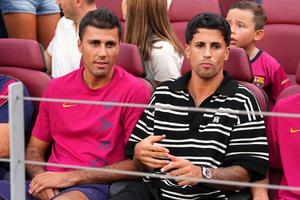 Victima birocrației » Joao Cancelo, iritat la sărbătoarea Barcelonei