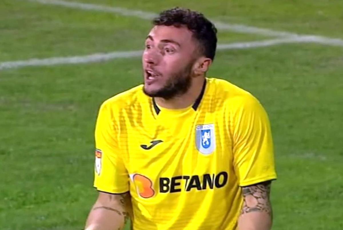 GAZ METAN - CRAIOVA // Mirko Pigliacelli era s-o comită din nou! A intrat prin alunecare în propriul careu, dar arbitrul n-a văzut nimic