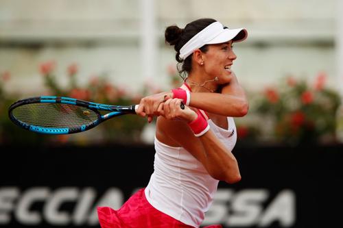 Simona Halep (28 de ani, 2 WTA) și Garbine Muguruza (26 de ani, 17 WTA) se înfruntă azi, de la ora 13:00, în prima semifinală feminină de la Roma.