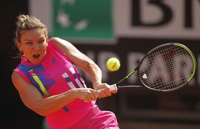 VIDEO Așa se salvează o minge de break: Simona Halep, lovitură devastatoare! Muguruza nu a avut replică