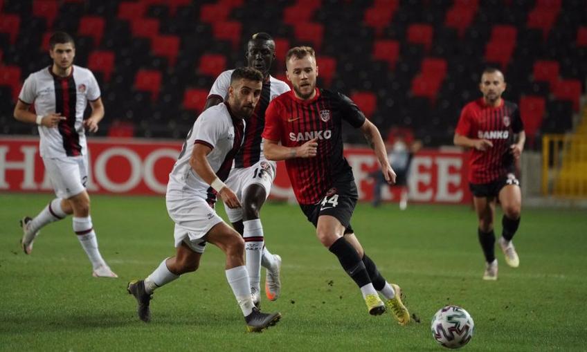 Meciul Gaziantep - Karagumruk, din etapa cu numărul 2 a campionatului din Turcia, s-a încheiat la egalitate, scor 2-2