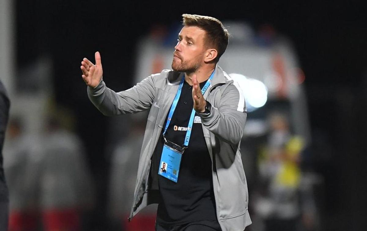 FCSB - FC ARGEȘ 3-0. Mihai Pintilii, deranjat de două întrebări după meci: „Ei, asta e bună! Știi ceva ce eu nu știu?”