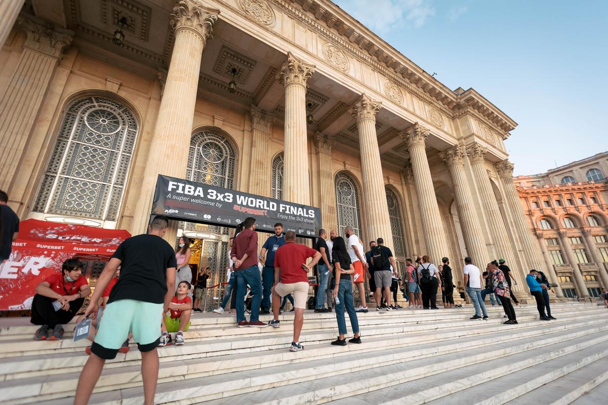 Sala Unirii din Palatul Parlamentului, transformată în teren de baschet! » România, în semifinalele FIBA 3x3 World Finals