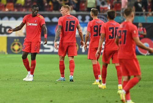 Alexandru Bourceanu (37 de ani), fostul mijlocaș central de la FCSB, critică strategia roș-albaștrilor de a juca cu rezervele împotriva lui Silkeborg, în grupele Conference League.