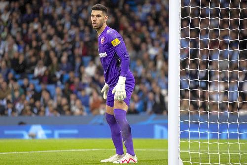Omri Glazer, goalkeeperul lui Steaua Roșie Belgrad, a intrat în istoria Ligii Campionilor. Foto: Imago Images