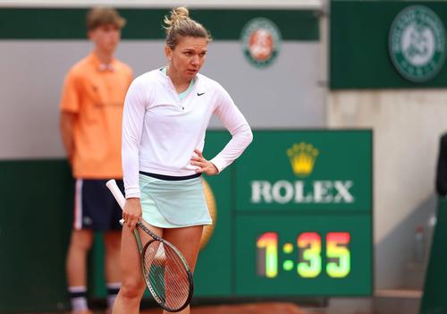Simona Halep într-o imagine de la Roland Garros 2022 Foto Guliver/GettyImages