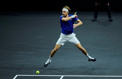 Stefanos Tsitsipas a adus primul punct pentru echipa Europei la Laver Cup 2024, iar mama sa a făcut câteva dezvăluiri cutremurătoare: „A fost bătut la școală”
