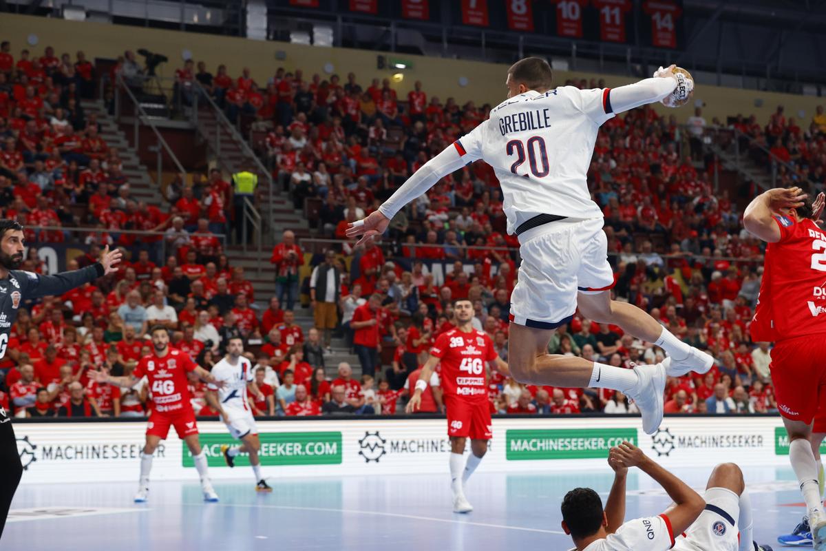 Imaginea zilei în sportul european » Starul echipei, descumpănit de eșecul suferit în Liga Campionilor: a privit secunde bune în gol