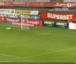 Aldair, gol de la 45 de metri în Botoșani - Buzău