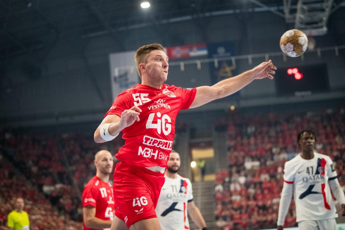 Imaginea zilei în sportul european » Starul echipei, descumpănit de eșecul suferit în Liga Campionilor: a privit secunde bune în gol