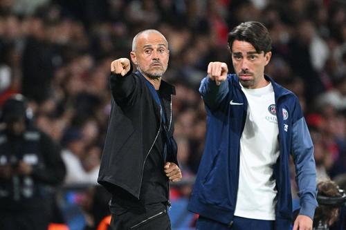 Doi antrenori români analizează pentru GSP inovația lui Luis Enrique la PSG. Foto: Imago