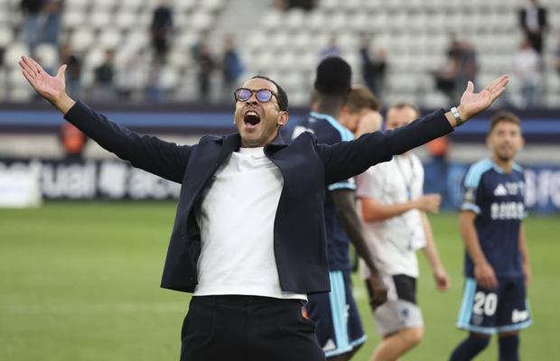 Fostul antrenor al lui Chelsea, scandal-monstru cu fanii lui Strasbourg » „Mi-au jignit familia”