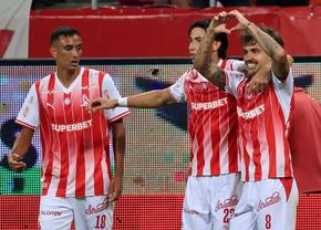 Priviți liderul! Dinamo a făcut scor cu Farul, profitând și de prostia comisă de Alibec
